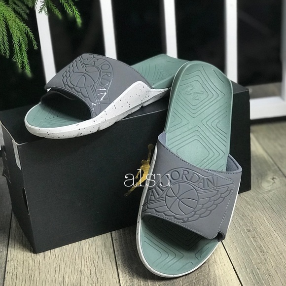 NWT Nike Jordan Hydro 7 Wolf Grey M AUTHENTIC - Picture 6 of 8